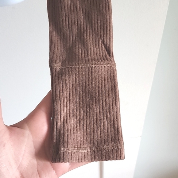 NWT Saks off 5th Area Stars Ribbed Tulip cardigan size Large in brown - Picture 5 of 7